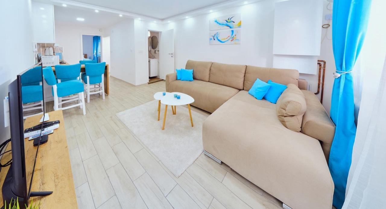 La Lorre Lux Apartment 雅戈丁那 外观 照片